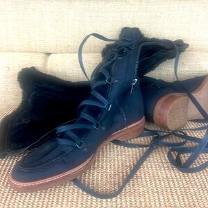 Vintage Cole Haan Fur Lined Lace Up Tall Boots